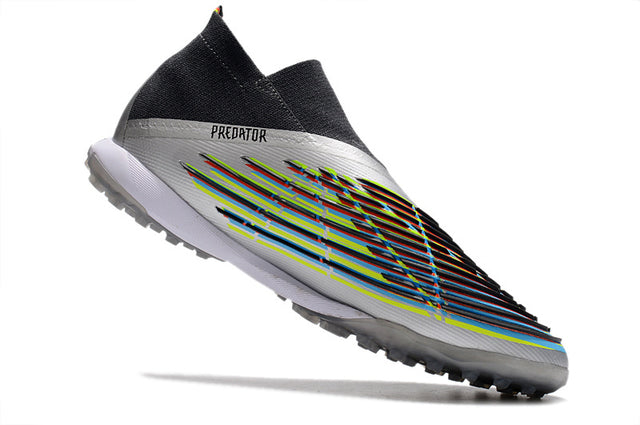 Chuteira Adidas Predator Edge+ Society TF - Prata/Preto