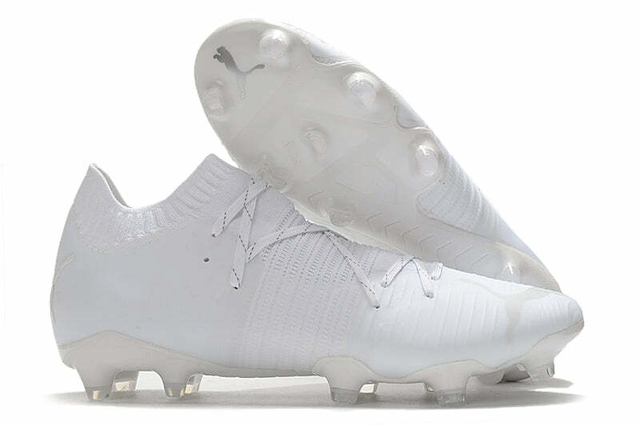 Chuteira Puma Future Z 1.1 Campo FG/AG - Branco