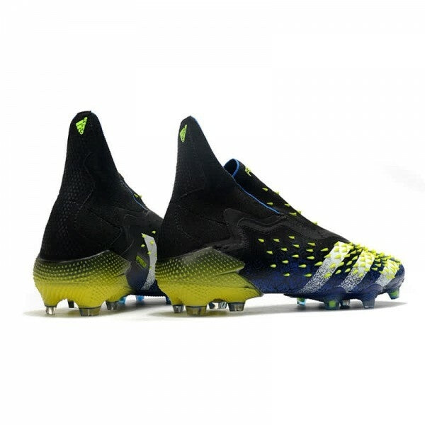 Chuteira Adidas Predator Freak+ Campo FG "Superlative"