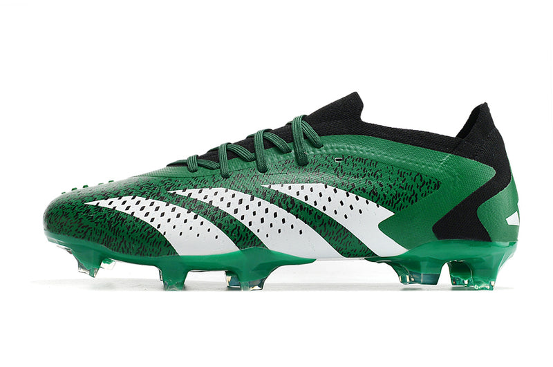 Chuteira Adidas Predator Accuracy.1 Low FG - Verde/Branco