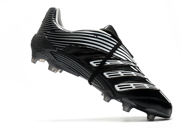 Chuteira Adidas Predator Absolute 20 FG - Preto/Branco