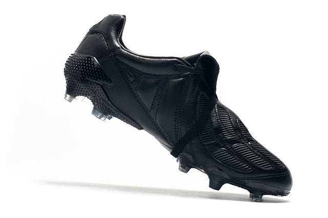 Chuteira Adidas Predator Mania FG "Blackout"