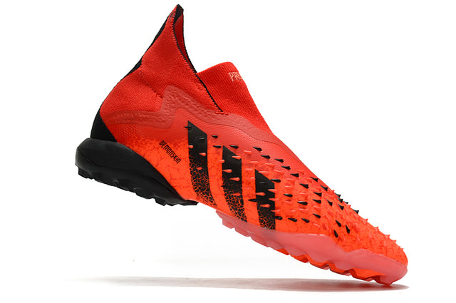 Chuteira Adidas Predator Freak+ Society "Meteorite Pack"