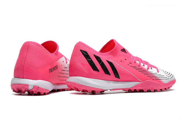 Chuteira Adidas Predator Edge.3 Low Society TF - Rosa