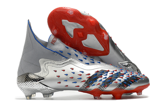 Chuteira Adidas Predator Freak+ Campo FG "Showpiece"
