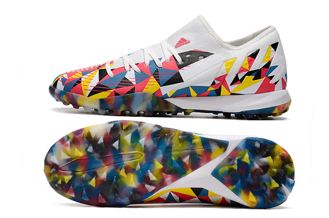 Chuteira Adidas Predator Edge.3 Low Society TF "Geometric"