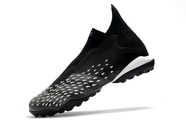 Chuteira Adidas Predator Freak+ Society "Superstealth"