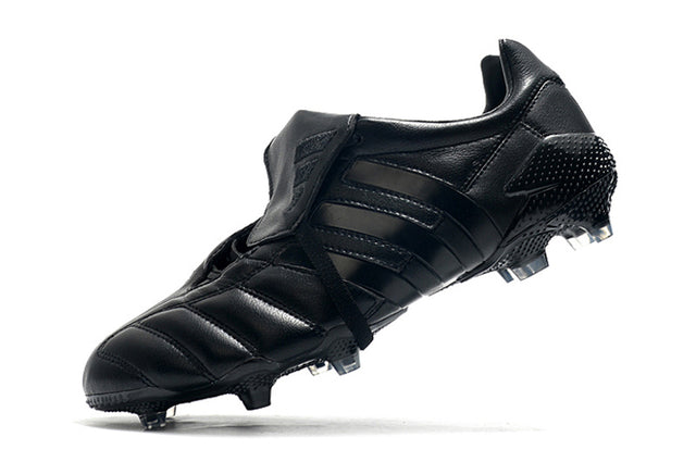 Chuteira Adidas Predator Mania FG "Blackout"