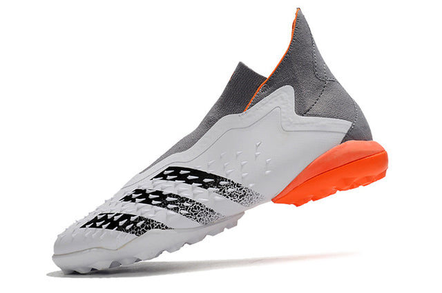 Chuteira Adidas Predator Freak+ Society "White Spark"