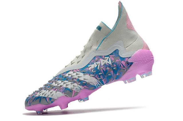 Chuteira Adidas Predator Freak+ Campo FG - Branco/Rosa