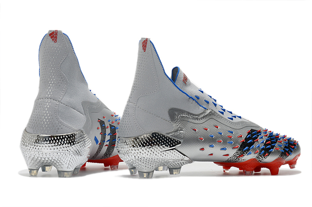 Chuteira Adidas Predator Freak+ Campo FG "Showpiece"