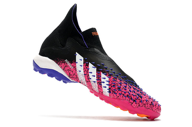 Chuteira Adidas Predator Freak+ Society "Superspectral"
