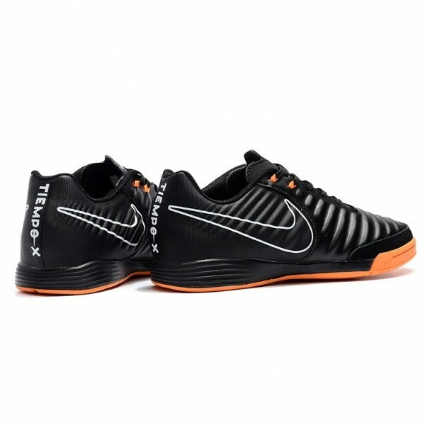 Chuteira Nike Tiempo Legend 7 Academy Futsal - Preto/Laranja