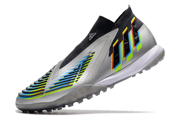 Chuteira Adidas Predator Edge+ Society TF - Prata/Preto