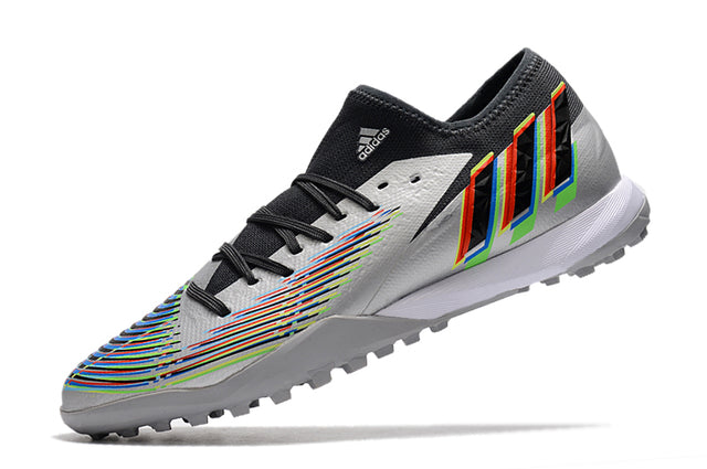 Chuteira Adidas Predator Edge.3 Low Society TF - Prata/Preto
