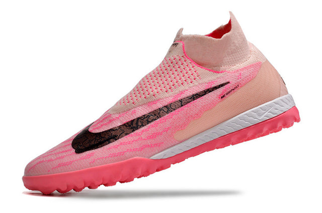 Chuteira Nike Phantom GX DF Society TF - Rosa