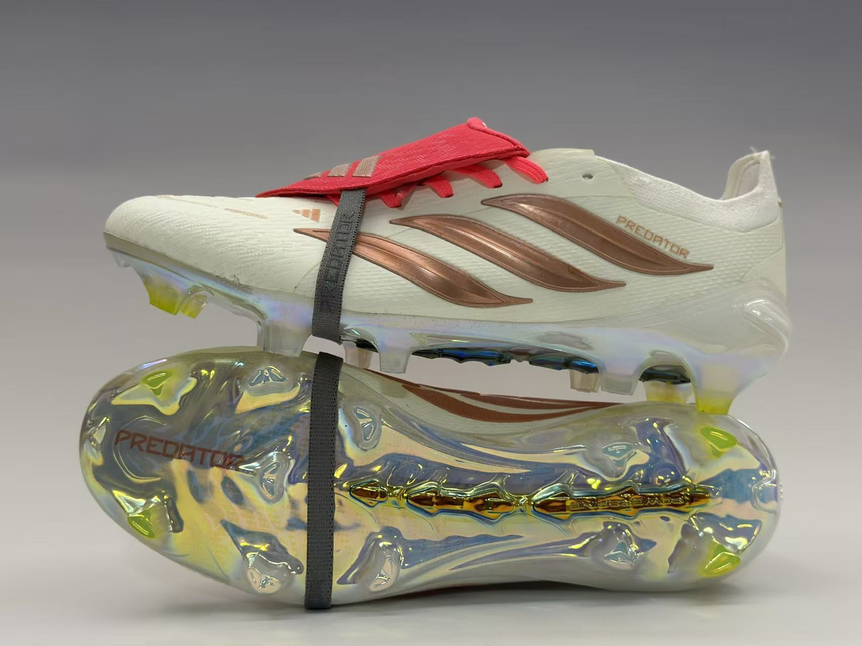 ADIDAS 26 PREDATOR ELITE TONGUE